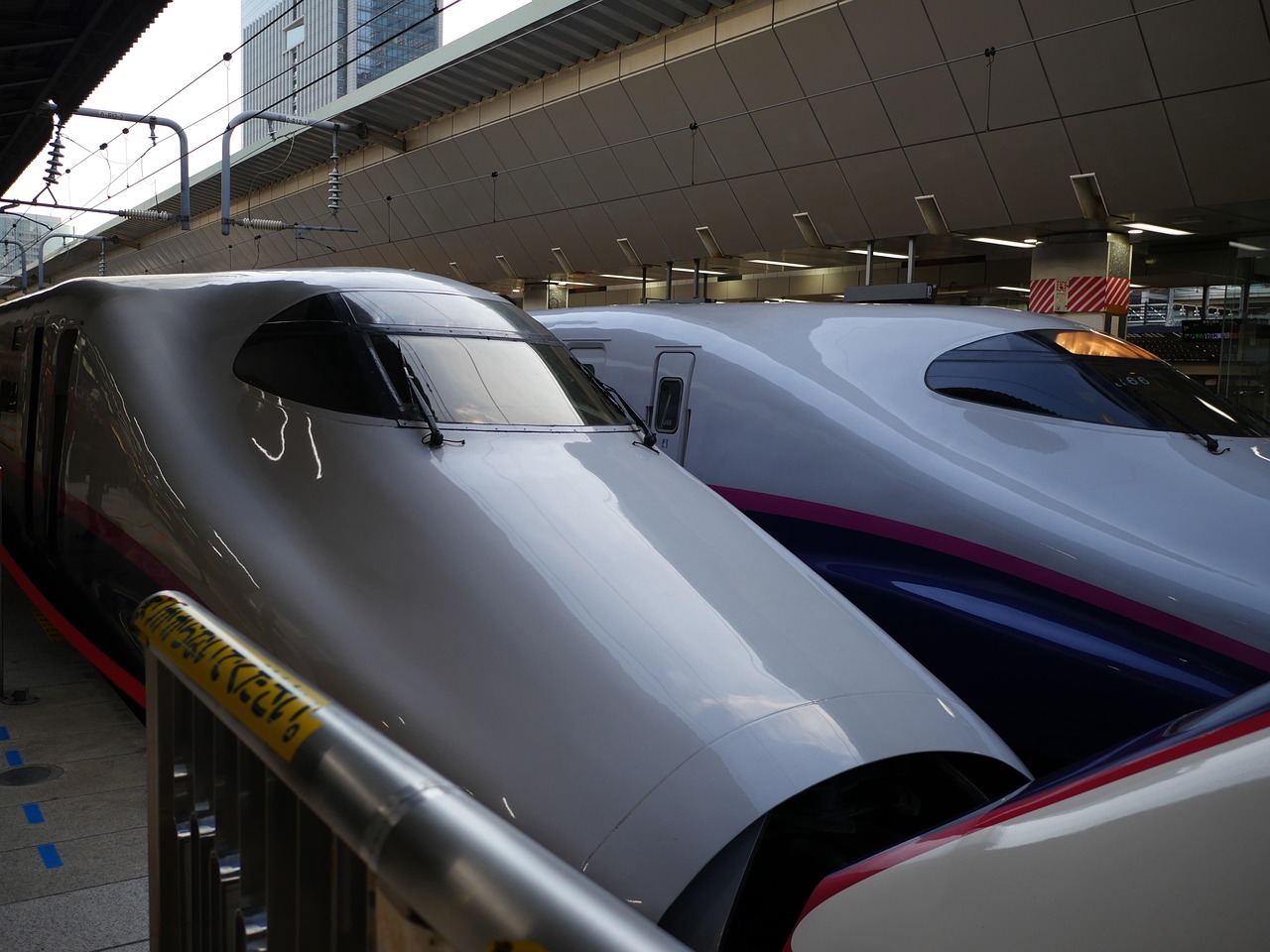 東京から新幹線で1時間半の旅行先はどこが人気ですか？